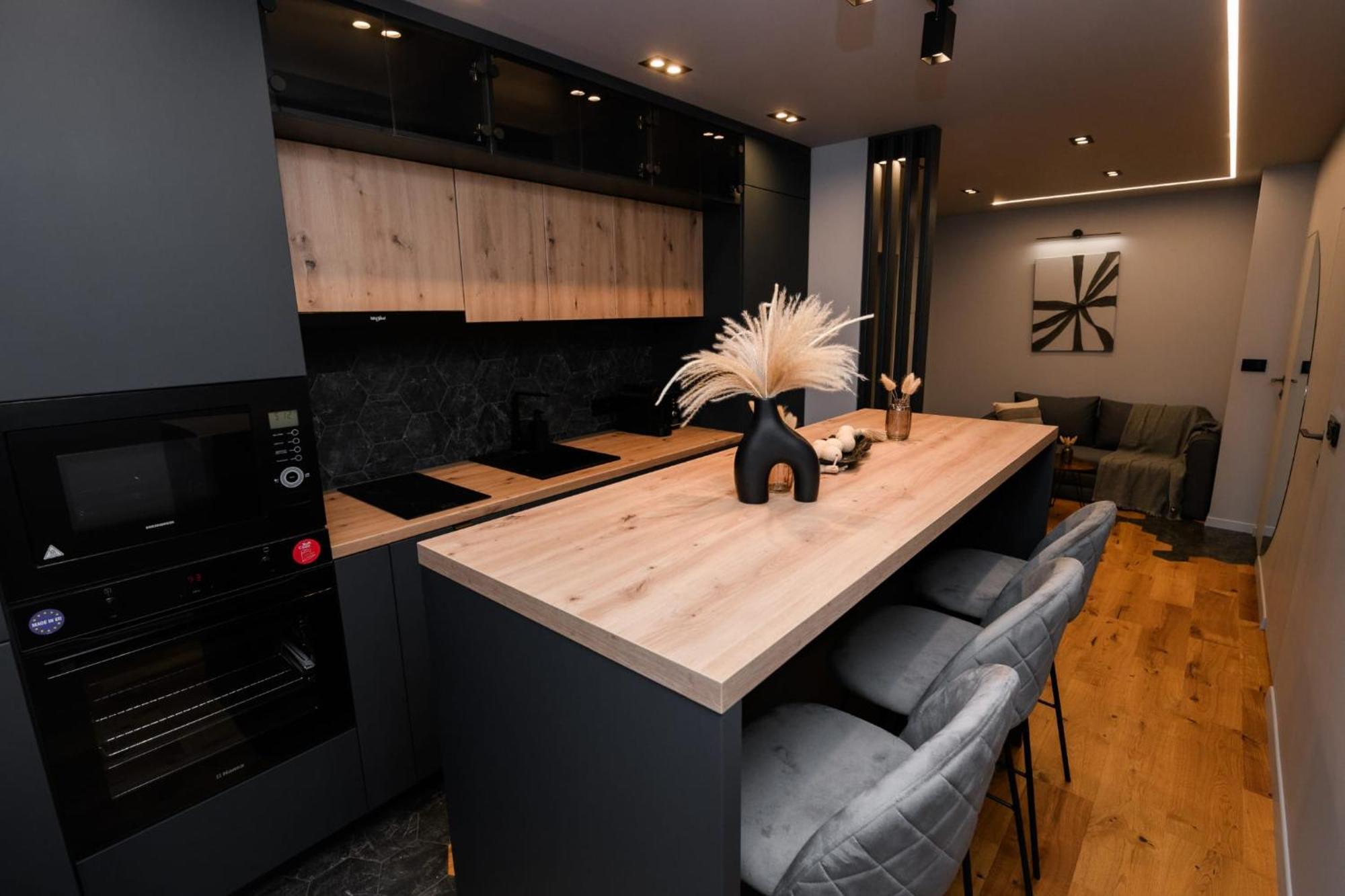 Pnt Apartment アルバ・ユリア エクステリア 写真