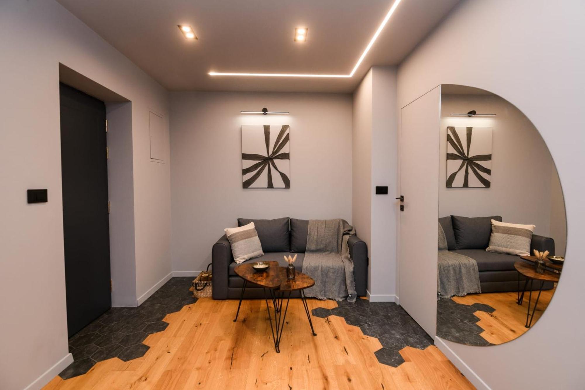 Pnt Apartment アルバ・ユリア エクステリア 写真